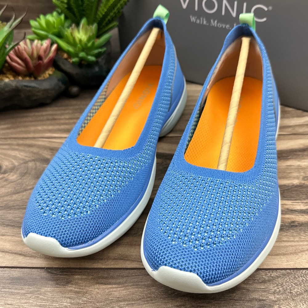 NIB Vionic Kallie Slip On Sneaker Flats Azure Knit Blue 8M - Picture 3 of 12